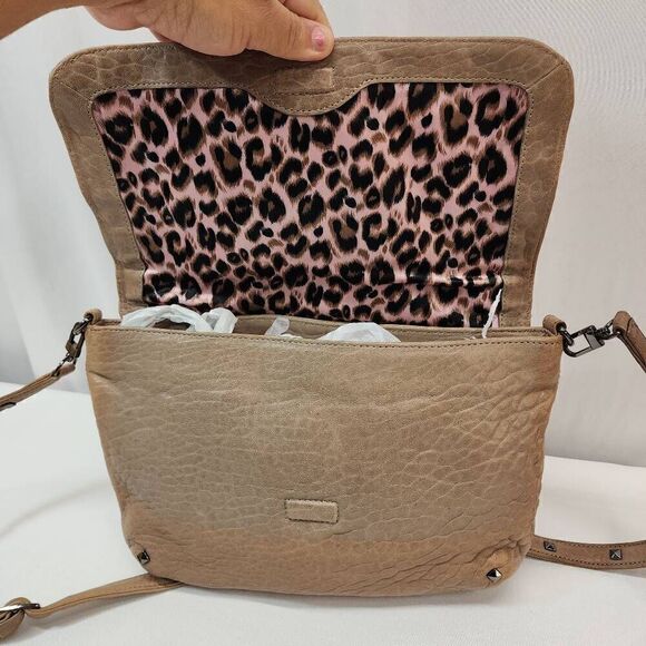 H by Ekatrina New York Tan Studded Flap Crossbody - Picture 3 of 10